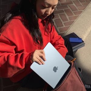 Image of 2025 MACBOOK AIR 13